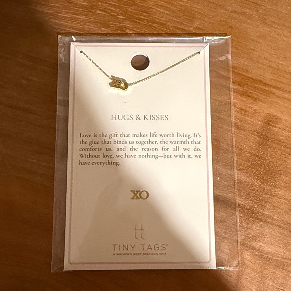 Gold Necklace - Elegant Women's Jewelry